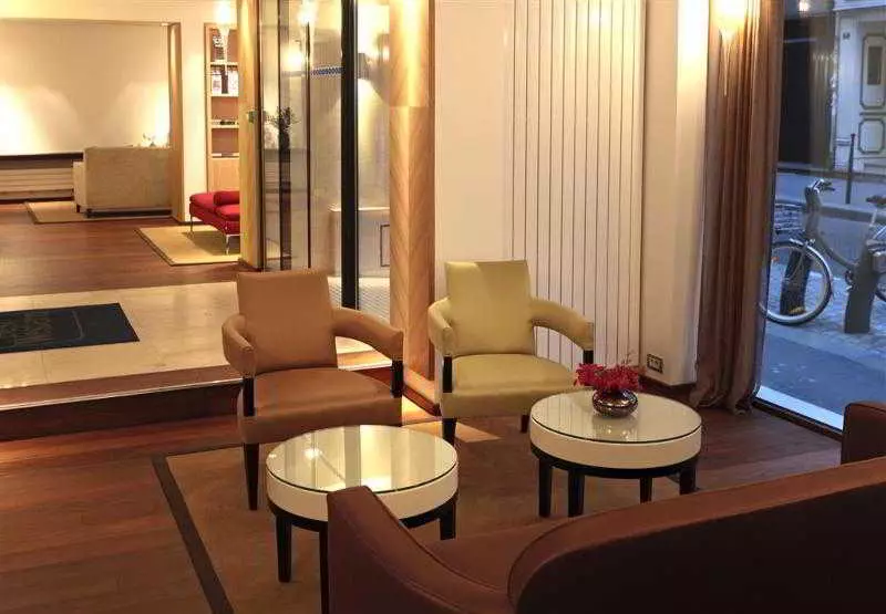 Fotos del hotel Hôtel Le Colisée:  18