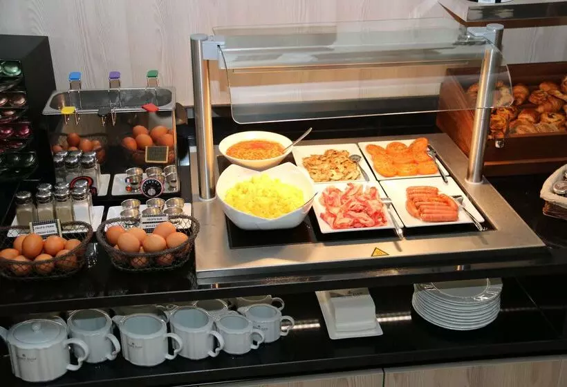 Fotos del hotel Golden Tulip Cannes  De Paris:  15