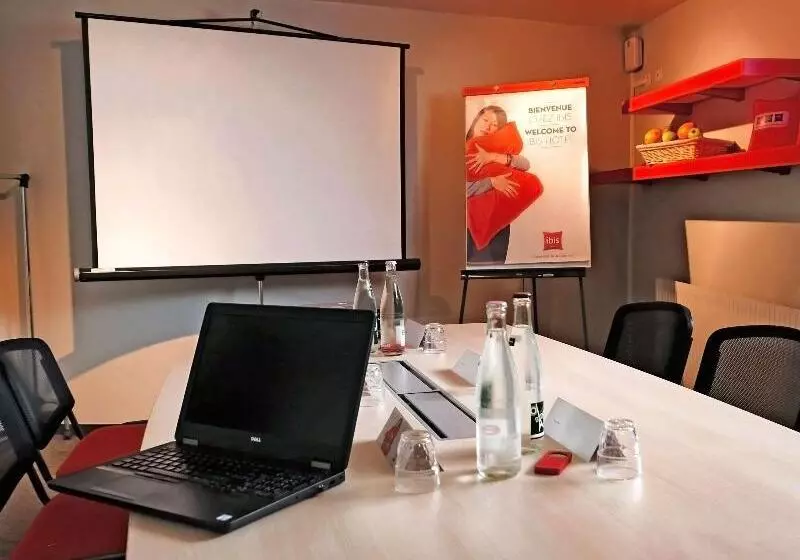 Fotos del hotel Ibis Paris Brancion Parc Des Expositions 15ème:  11