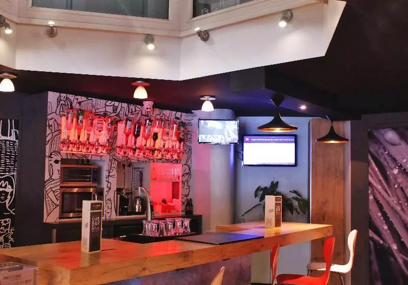 Fotos del hotel Ibis Paris Brancion Parc Des Expositions 15ème:  4