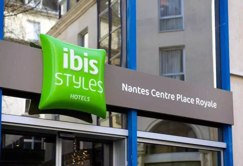 Fotos del hotel Ibis Styles Nantes Centre Place Royale:  8