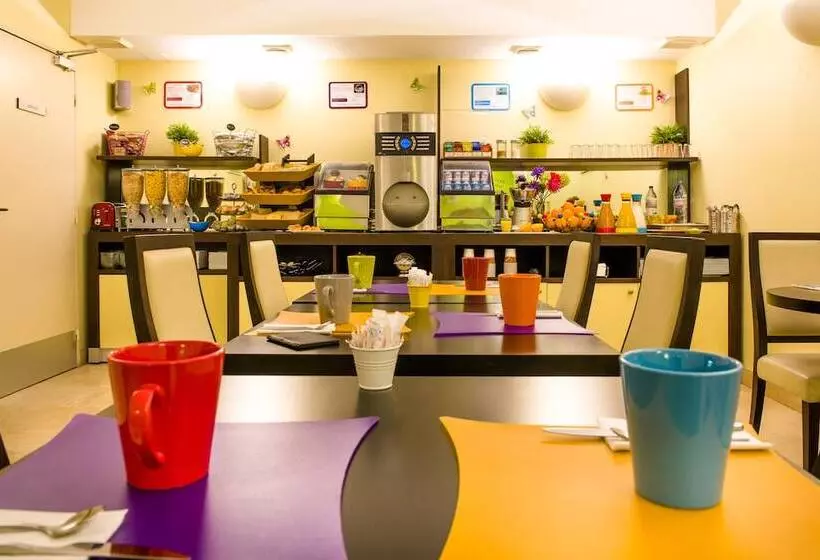 Fotos del hotel Ibis Styles Nantes Centre Place Royale:  20