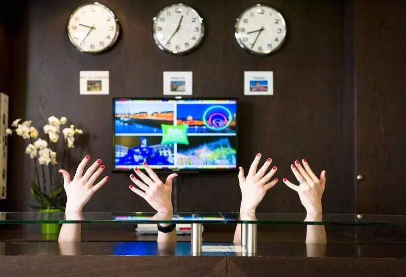 Fotos del hotel Ibis Styles Nantes Centre Place Royale:  14