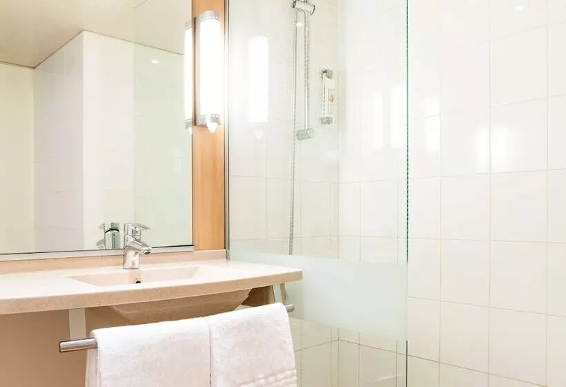 Fotos del hotel Ibis Bordeaux Lac:  7