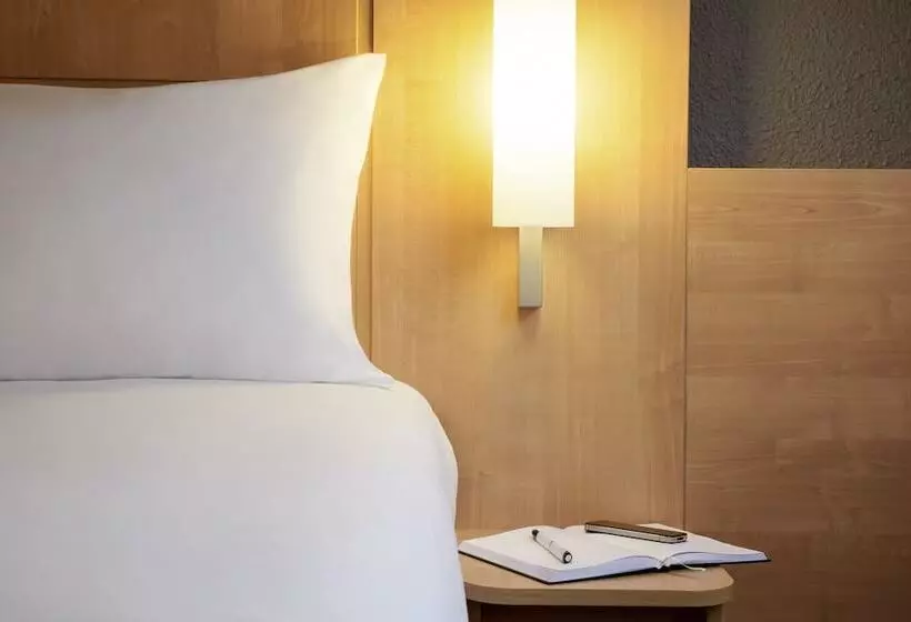 Fotos del hotel Ibis Bordeaux Lac:  10