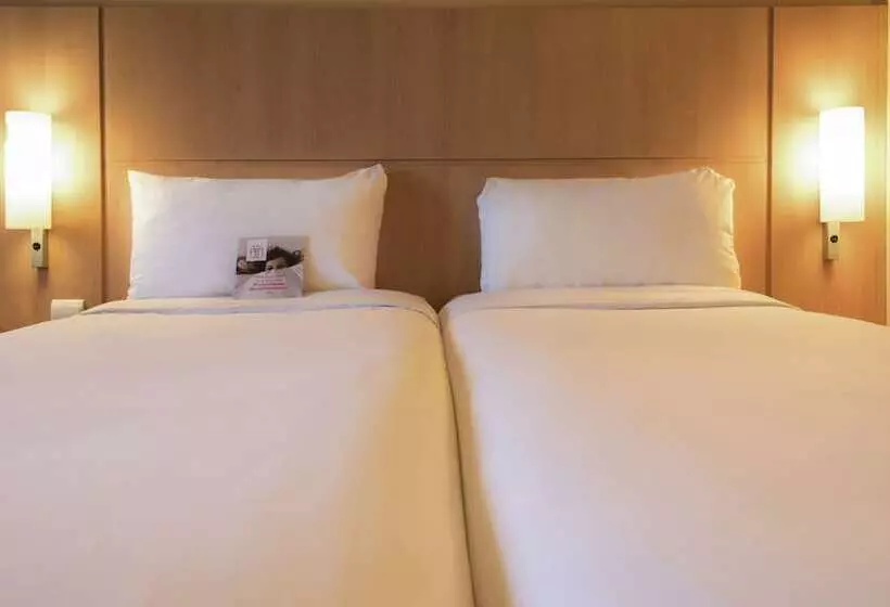 Fotos del hotel Ibis Bordeaux Lac:  24