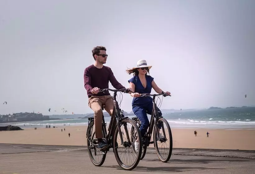 Fotos del hotel Hôtel La Villefromoy:  11