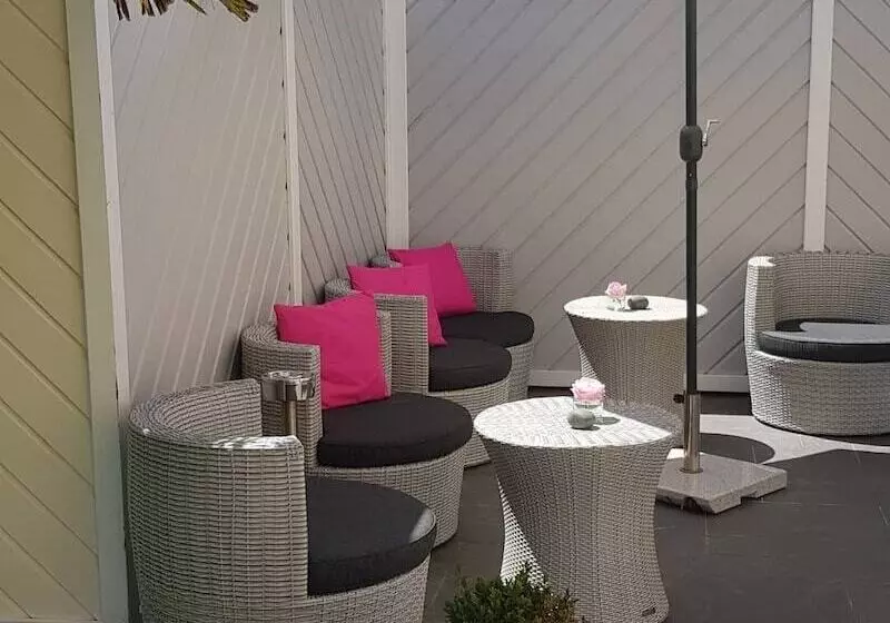 Fotos del hotel Hôtel La Villefromoy:  9