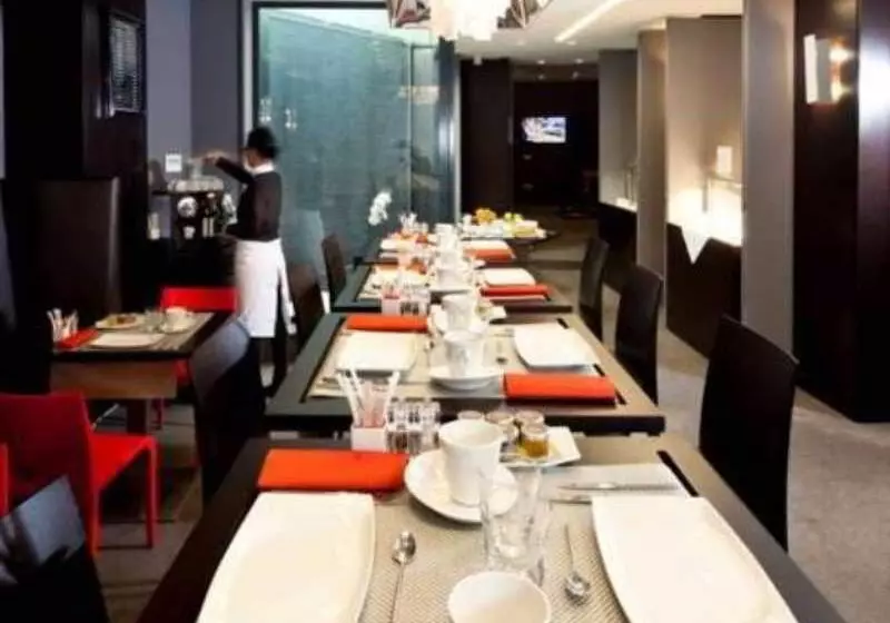 Fotos del hotel Le Grand Hôtel Grenoble:  4