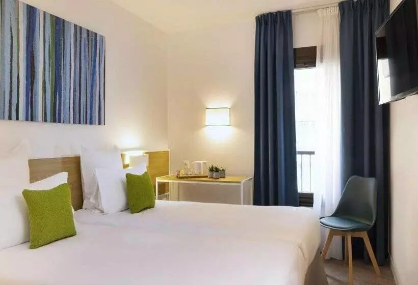 Fotos del hotel Paris Louis Blanc:  16