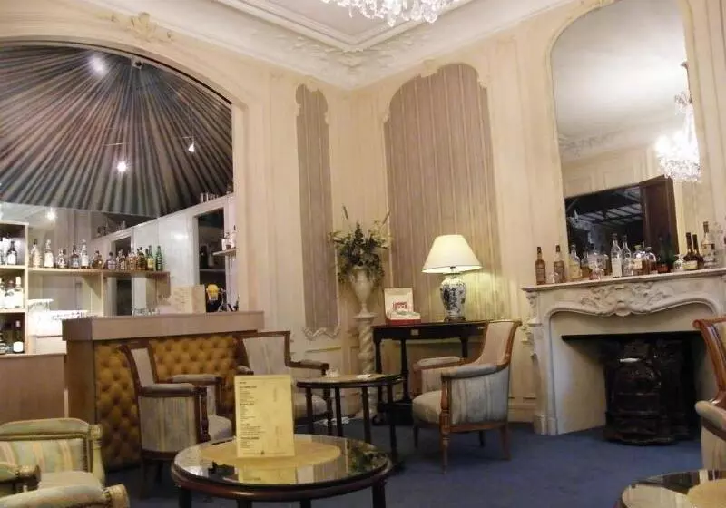 Fotos del hotel Grand Hôtel Des Templiers:  3