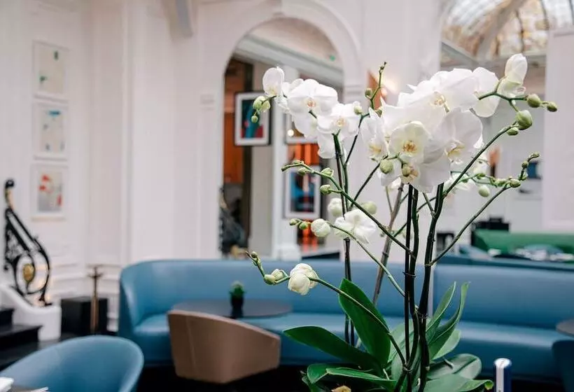 Fotos del hotel Hôtel Vernet Champs Elysées Paris:  11