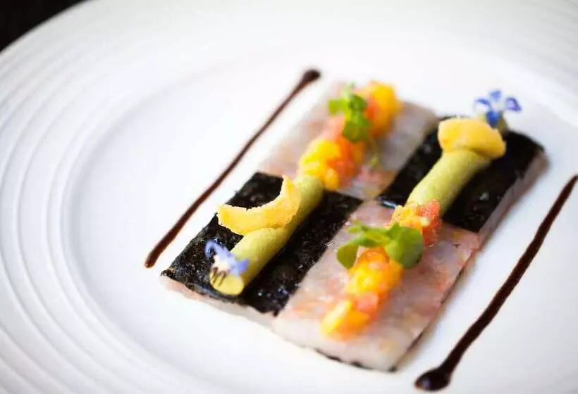 Fotos del hotel Hôtel Vernet Champs Elysées Paris:  18