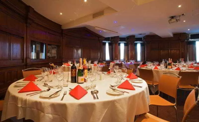 Fotos del hotel The Royal Hotel Cardiff:  11