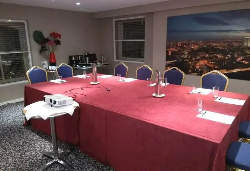 Fotos del hotel The Royal Hotel Cardiff:  23
