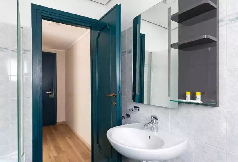 Fotos del hotel B&b Hotel Como City Center:  3