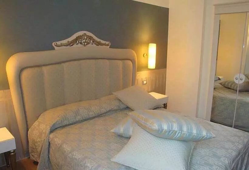 Fotos del hotel Ih Hotels Bari Oriente:  17