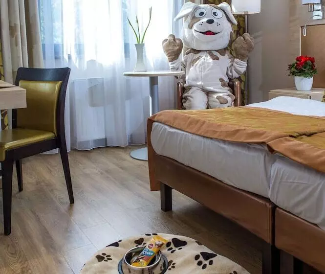 Fotos del hotel Sopron:  2
