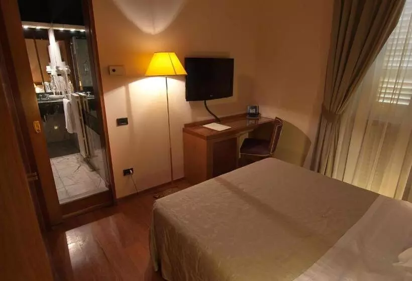 Fotos del hotel Albergo Celide:  16