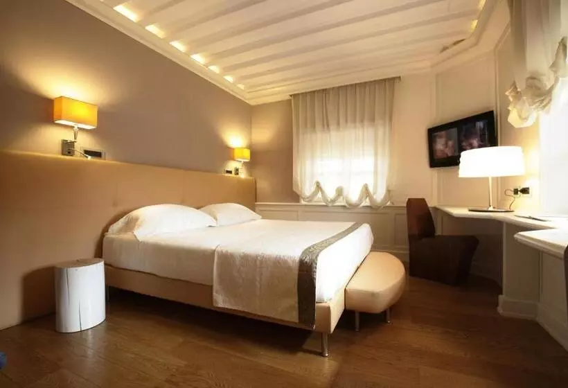 Fotos del hotel Albergo Celide:  10