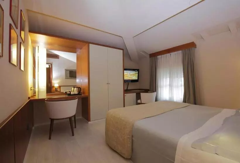 Fotos del hotel Albergo Celide:  6