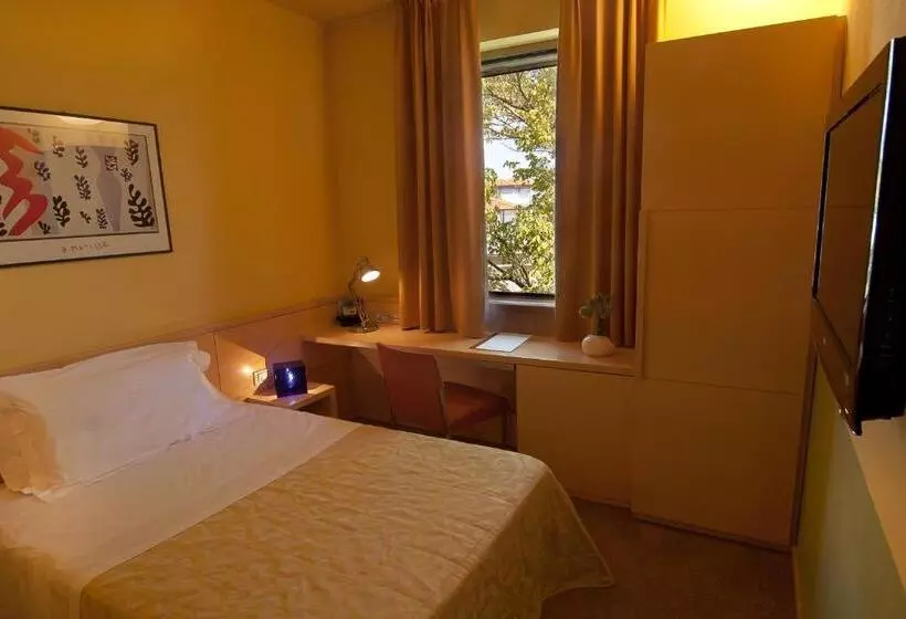 Fotos del hotel Albergo Celide:  15