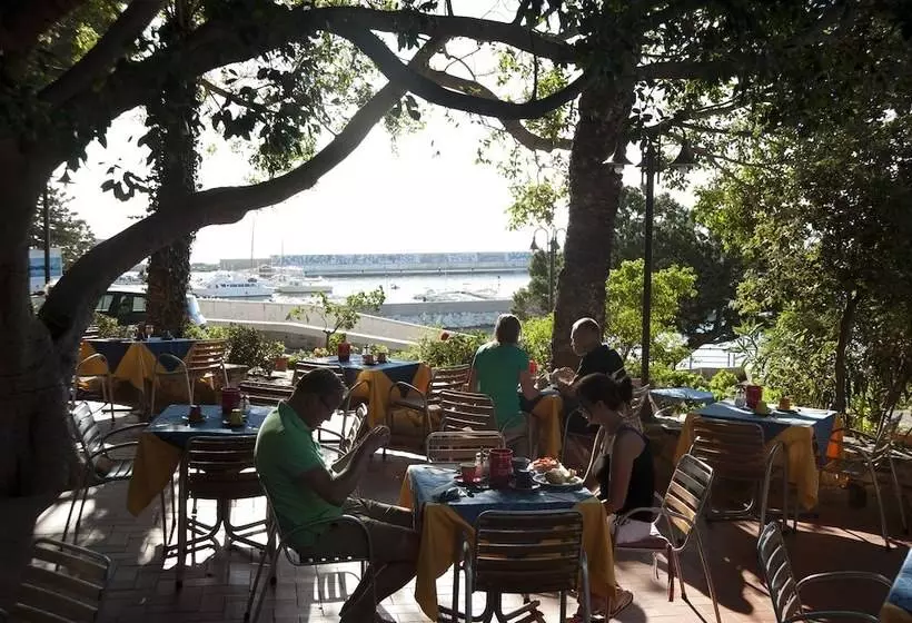 Fotos del hotel Albergo Miramare:  7