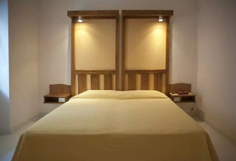 Fotos del hotel Albergo Miramare:  6