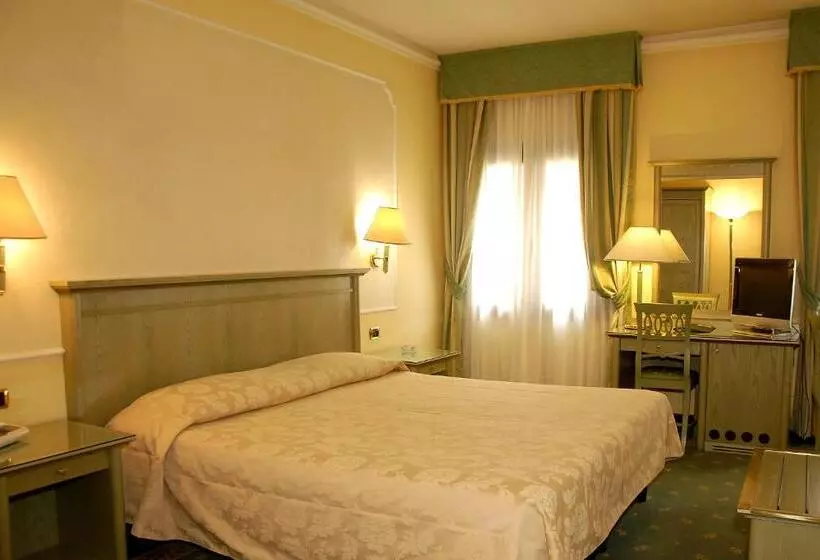 Fotos del hotel Donatello:  15