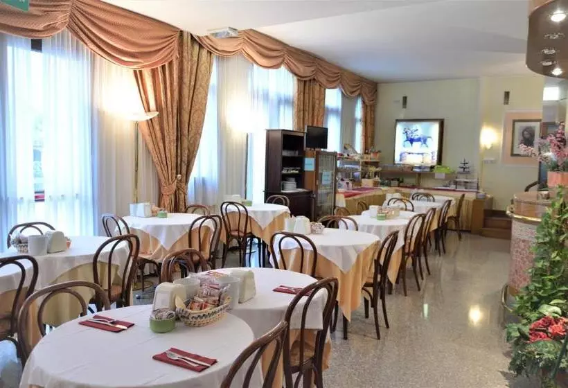 Fotos del hotel Donatello:  12