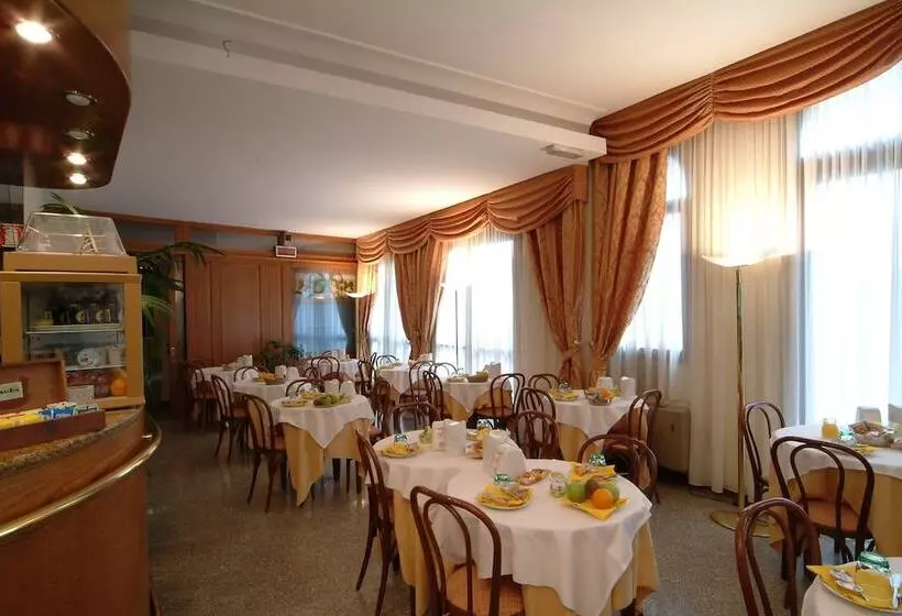 Fotos del hotel Donatello:  14