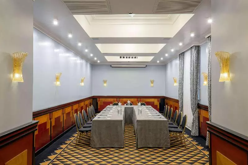 Fotos del hotel Savoy:  5