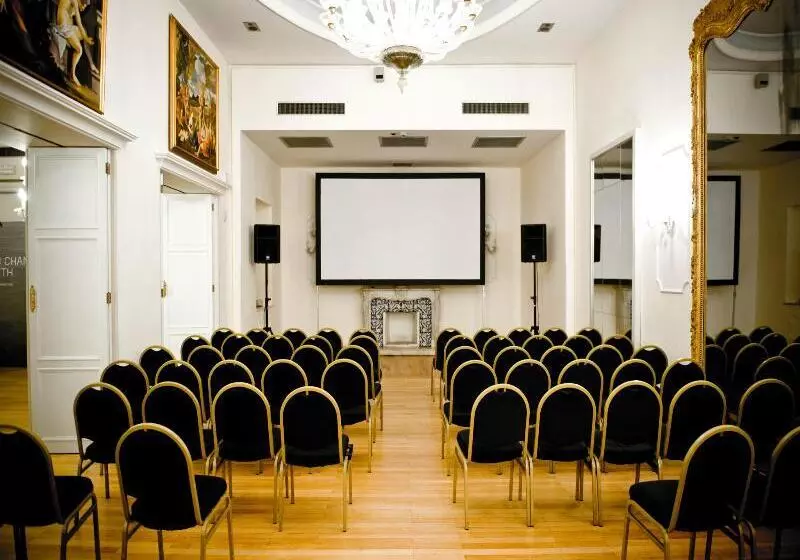 Fotos del hotel Savoy:  21