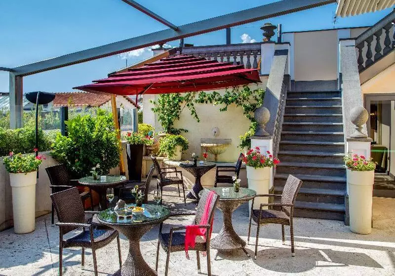 Fotos del hotel Savoy:  18