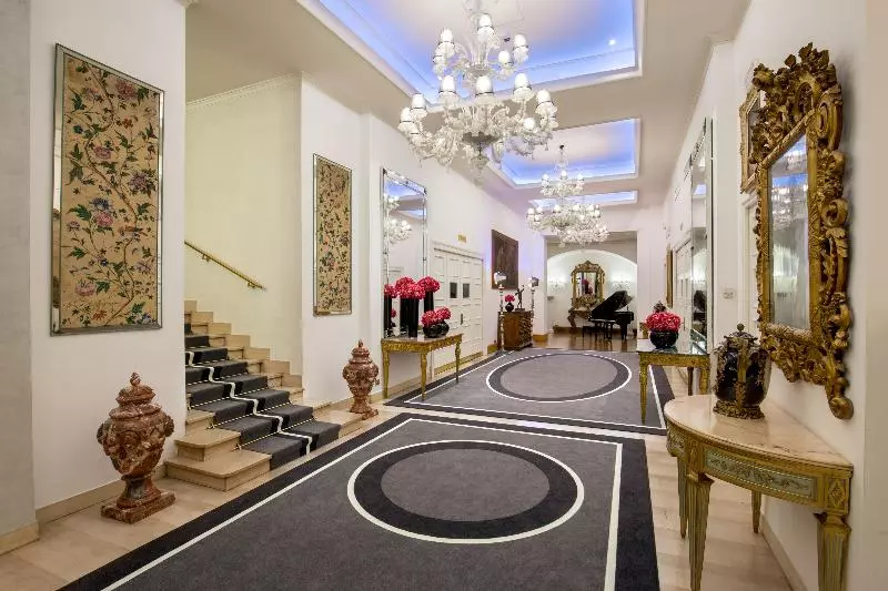 Fotos del hotel Savoy:  8