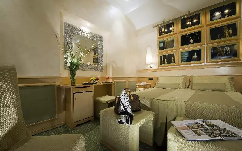 Fotos del hotel The Britannia:  17