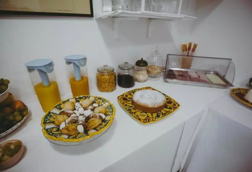 Fotos del hotel Mondello Palace   Separate Villa:  2