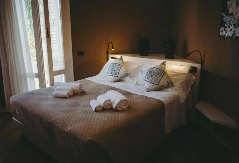 Fotos del hotel Mondello Palace   Separate Villa:  17