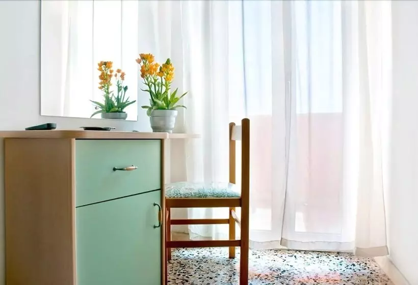 Fotos del hotel Elena:  11