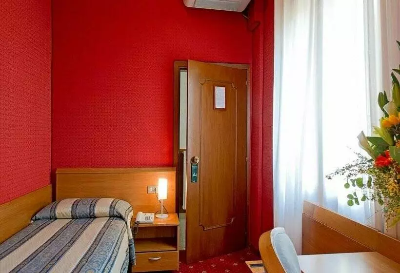 Fotos del hotel Nazionale:  2