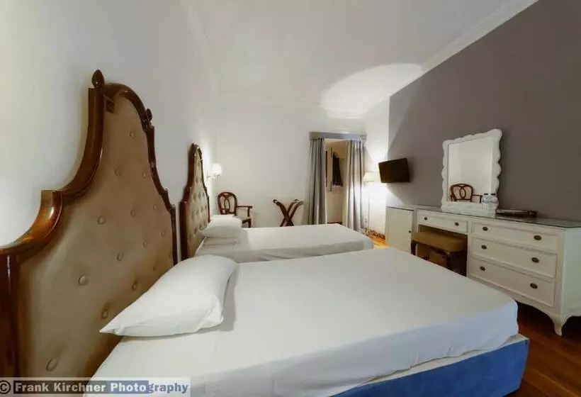 Fotos del hotel Castille:  14