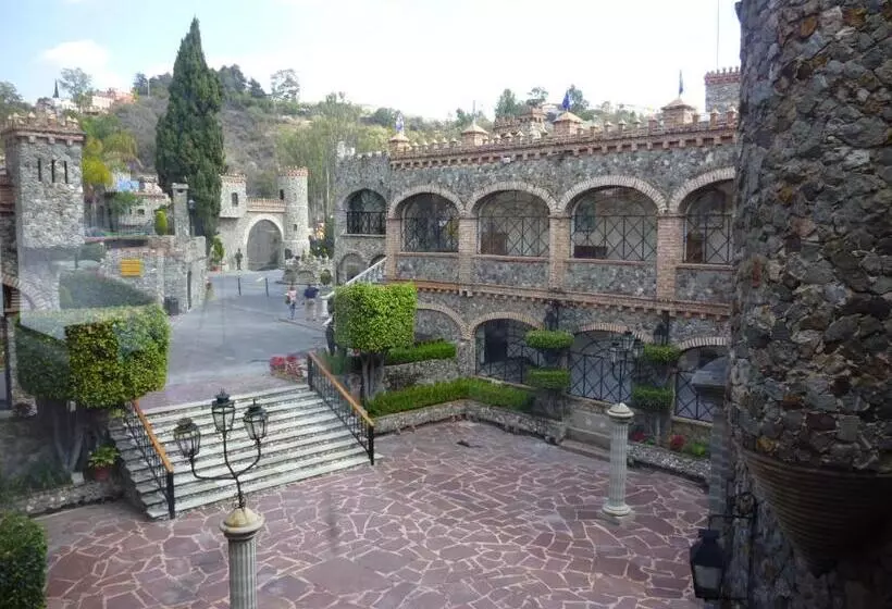 Fotos del hotel Castillo De Santa Cecilia:  24