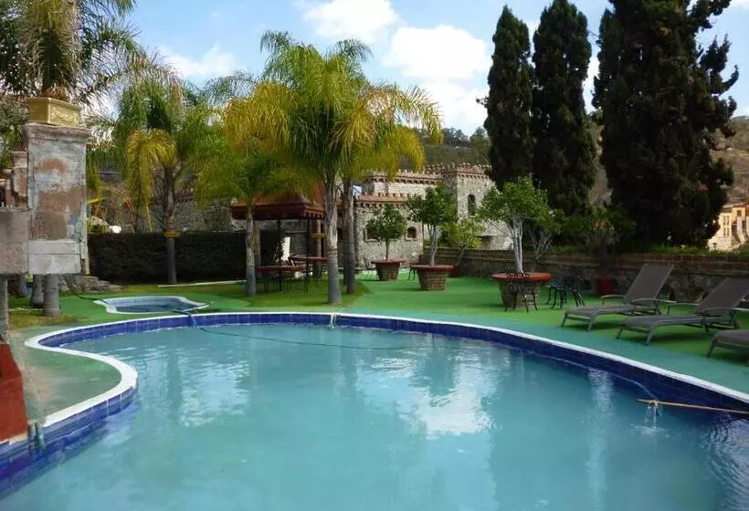 Fotos del hotel Castillo De Santa Cecilia:  2