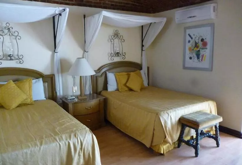 Fotos del hotel Castillo De Santa Cecilia:  17