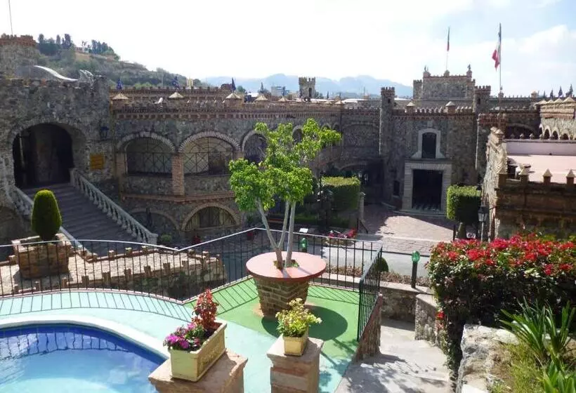 Fotos del hotel Castillo De Santa Cecilia:  23