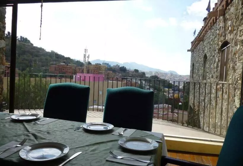 Fotos del hotel Castillo De Santa Cecilia:  22