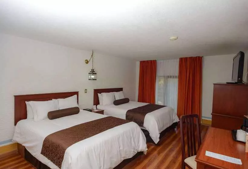 Howard Johnson Calle Real Morelia