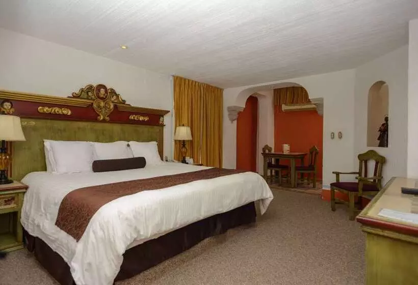 Fotos del hotel Howard Johnson Calle Real Morelia:  10