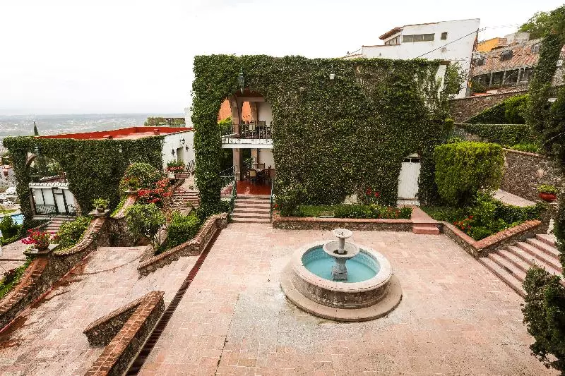 Fotos del hotel Posada La Ermita:  10