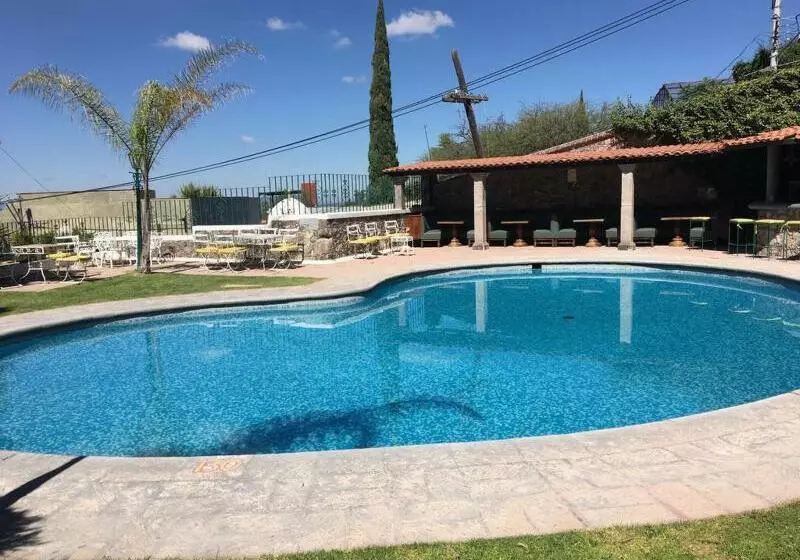 Fotos del hotel Posada La Ermita:  2